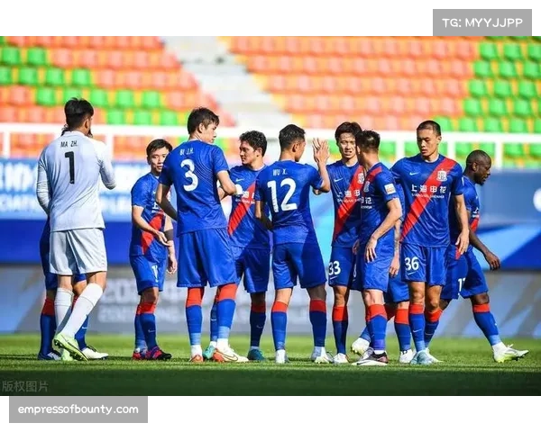 传控体系与防守反击战术对抗 关键节点比赛风格选择影响赛果